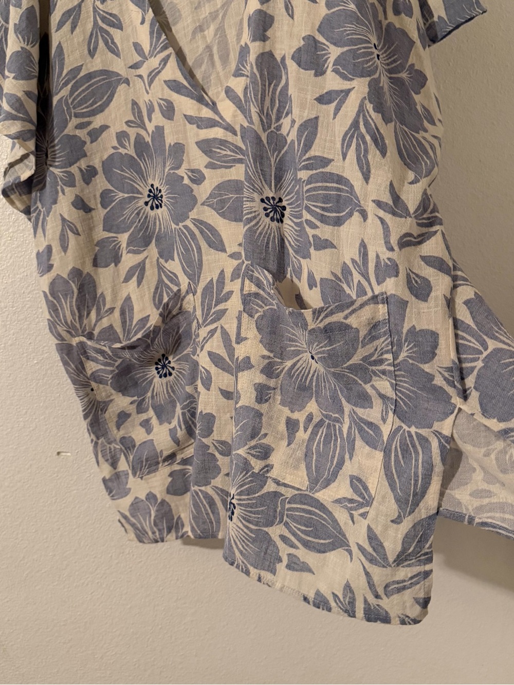 Olivaceous Women’s Blue 100% Cotton Floral Tunic Coverup Size Medium - Picture 6 of 11